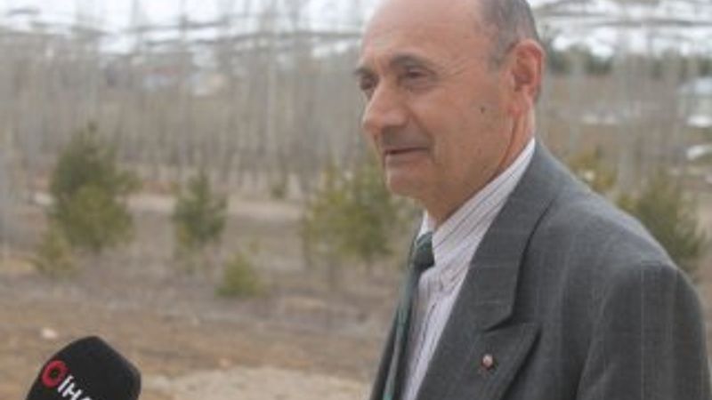 Bayburt'ta köyün ‘doktor’ muhtarı