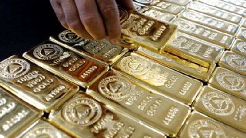 Ruslar dolara karşı altına yatırım yapıyor