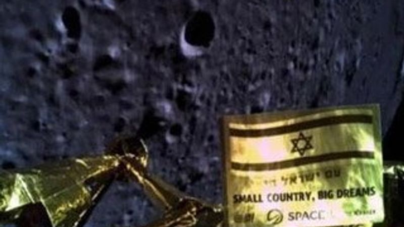 İsrail'in uzay aracı Beresheet, Ay’a inemedi