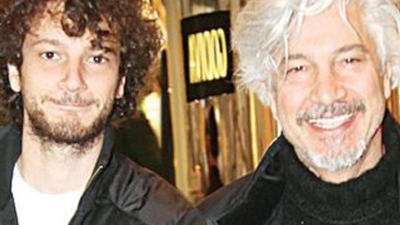 Behzat Uygur'un oğlu babasının kopyası