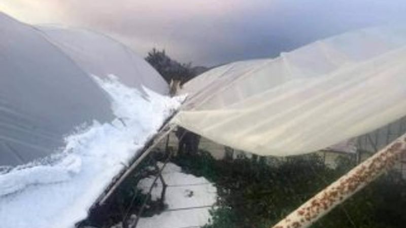 Antalya’da dolu yağdı