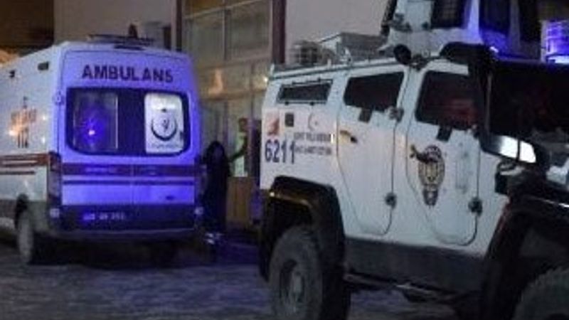 Hakkari'de askeri üs bölgesine saldırı: Şehit ve yaralılar var