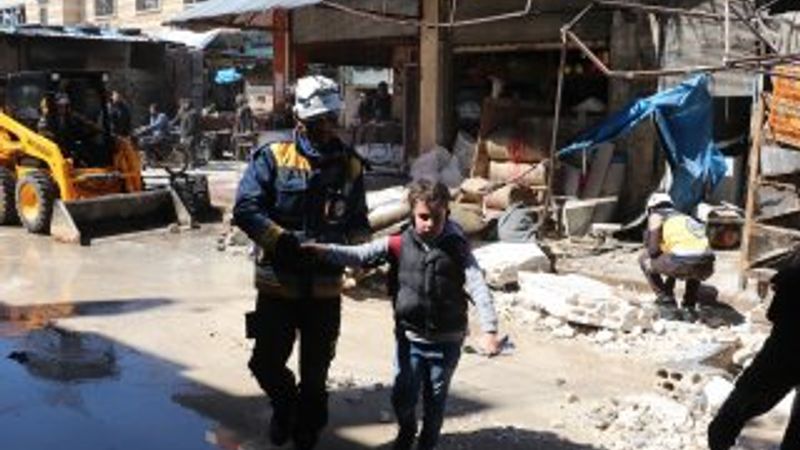 Esad güçleri pazar yerini bombaladı