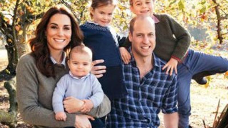 Prens Louis 1 yaşında