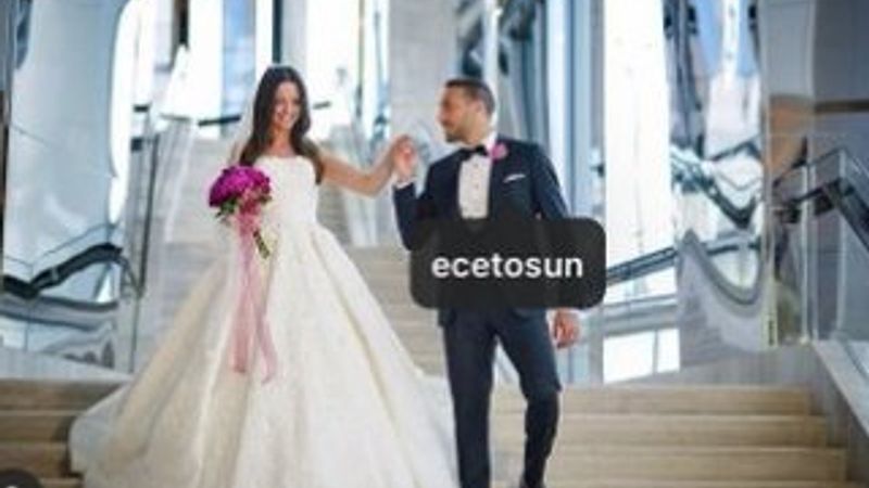 Cenk Tosun'dan aşk dolu paylaşımlar