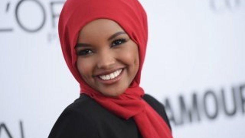Dünyanın ilk tesettürlü modeli: Halima Aden