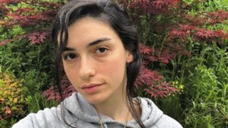 Hazar Ergüçlü makyajsız