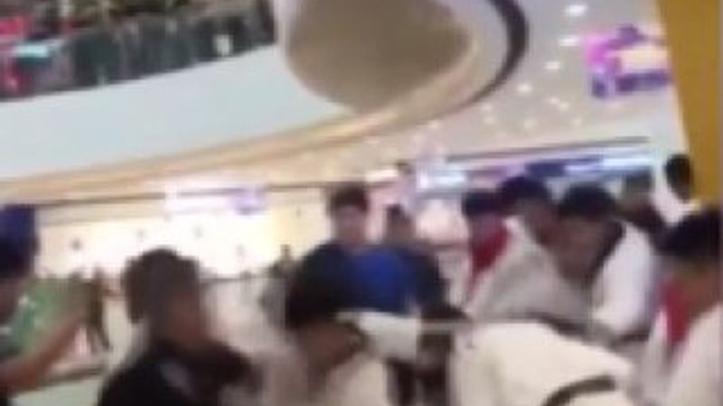 Çin’de AVM’de tekvandocu kavgası