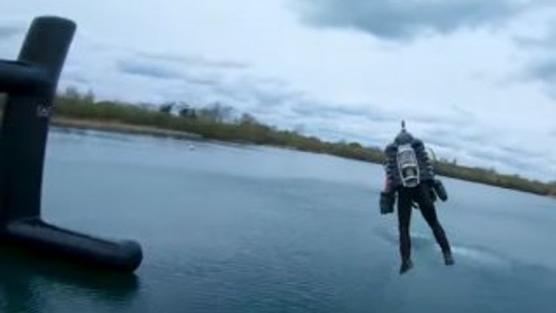 Uçan insanlar yarışmaya başladı