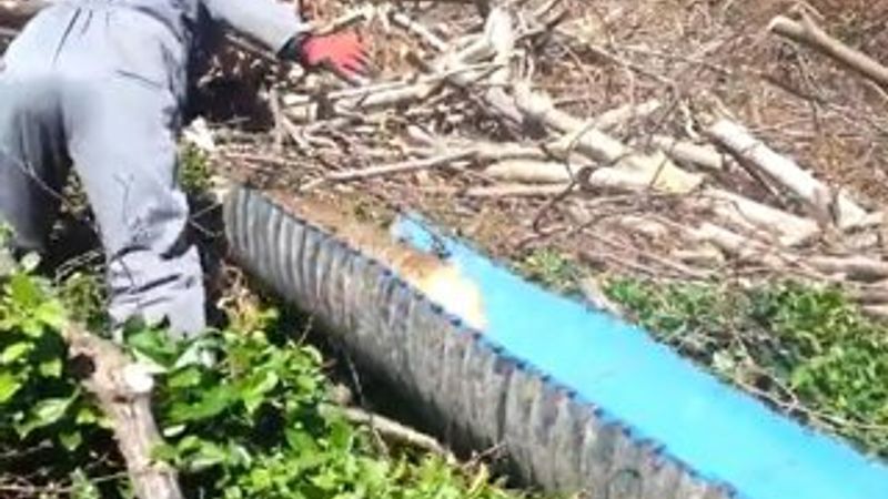 Rizeli vatandaş odun kaydırağı yaptı