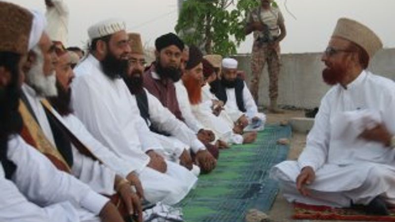 Pakistanlı Müslümanlar Ramazan'a yarın başlayacak