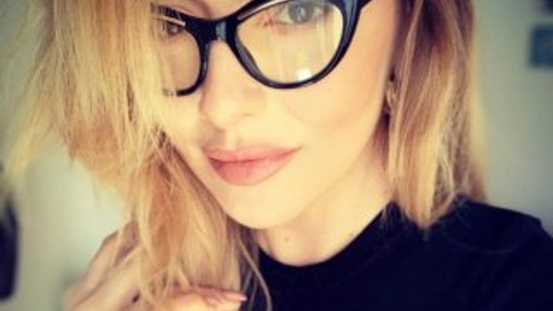 Hadise dondurma şirketinden 2 milyon istedi