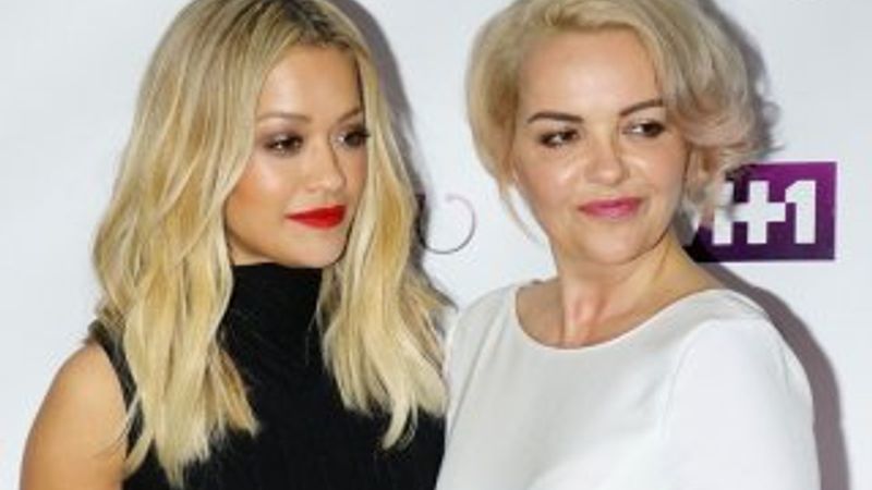 Rita Ora'nın Anneler Günü hediyesi