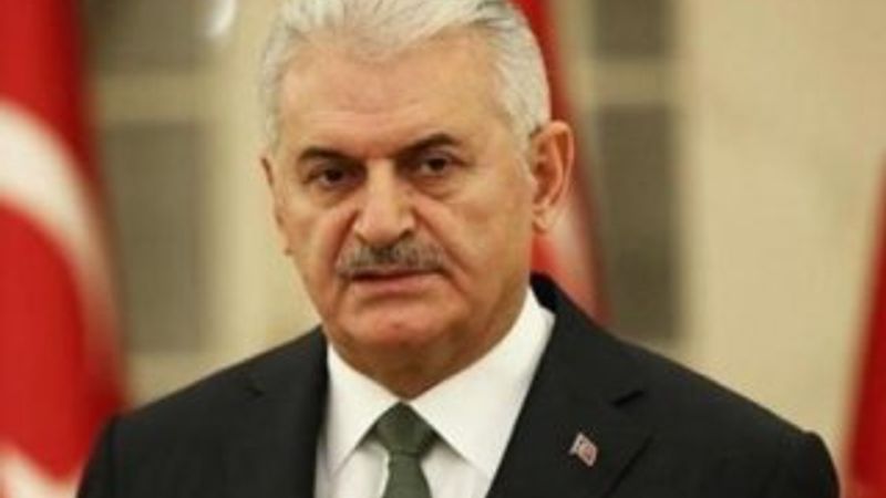 Binali Yıldırım'ın su ve öğrenci akbili vaadi