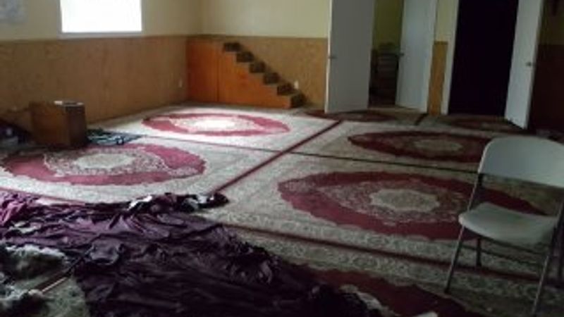 ABD'de kundaklanan camide hasar büyük