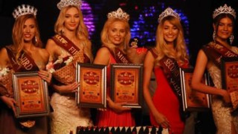 Bodrum'da 7 kıtanın güzelleri seçildi