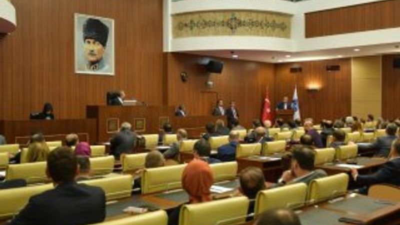 Ankara Belediye Meclisi'ne Atatürk fotoğrafı asıldı