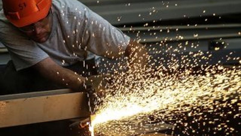 Sanayi üretimi martta artışa geçti