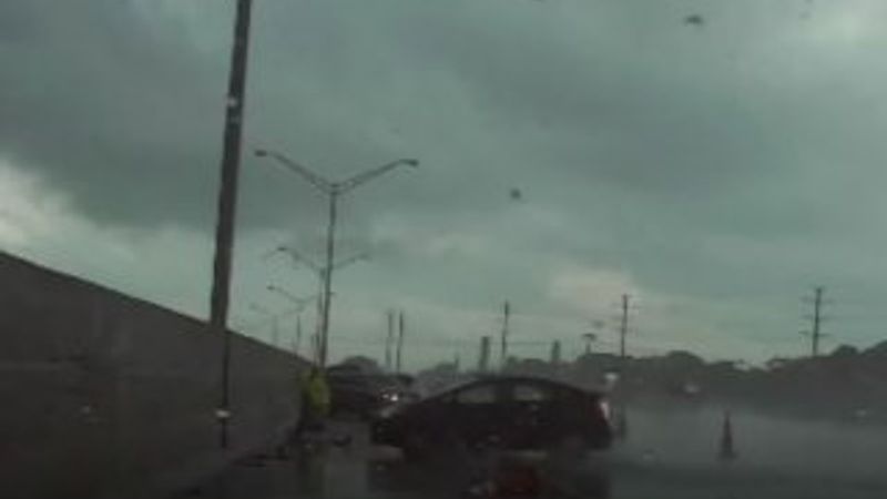 ABD'li polis ezilmekten son anda kurtuldu