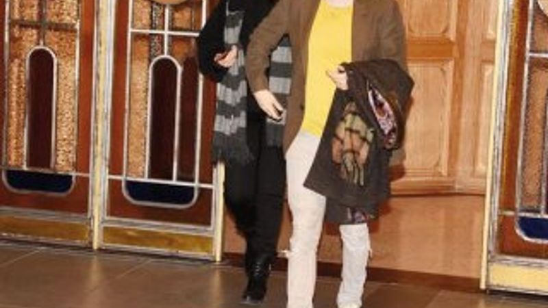 Bartu Küçükçağlayan evleniyor