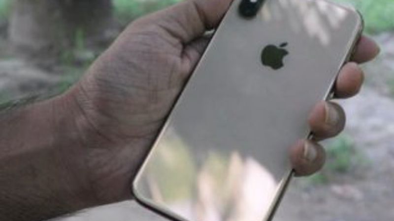 Apple eski iPhone'ları yavaşlatmadan önce kullanıcıları bilgilendirecek