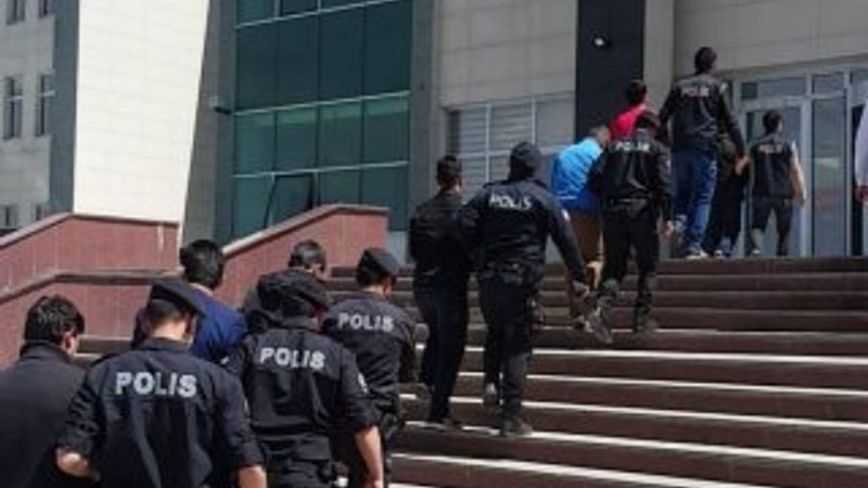 TSK içindeki FETÖ'cü askerler temizleniyor