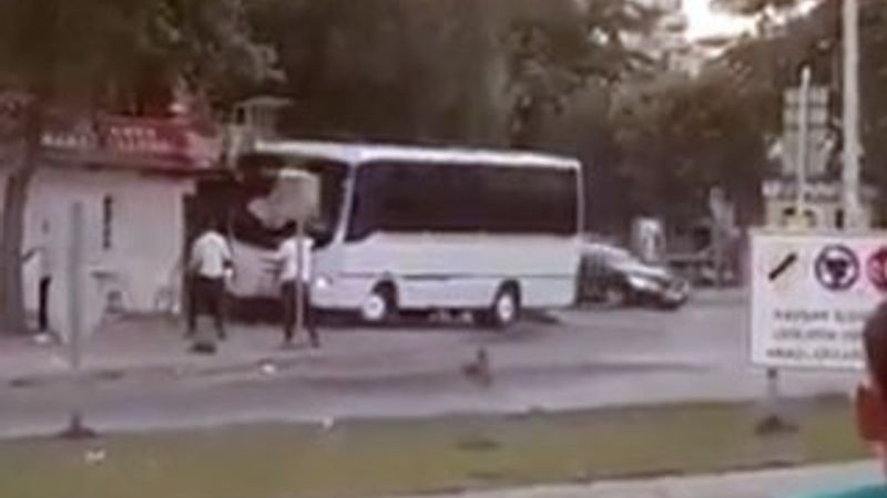 Mersin'de servis şoförü ortalığı birbirine kattı