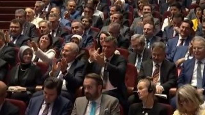 Avukatlara yeşil pasaport hakkı