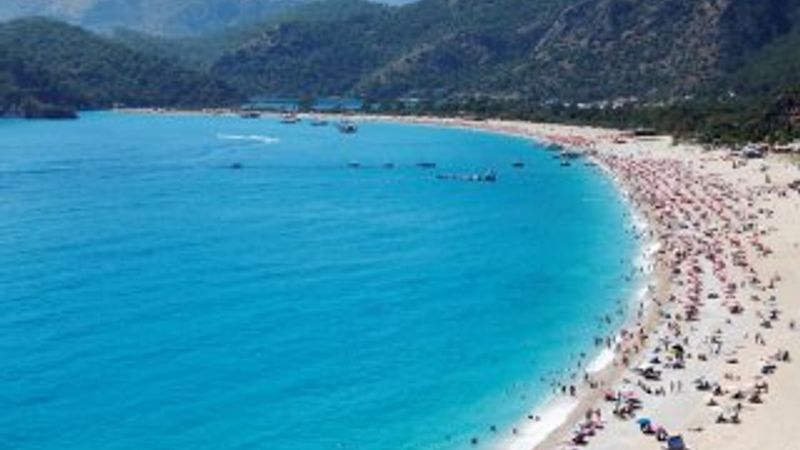 Turistik beldelerde bayram yoğunluğu