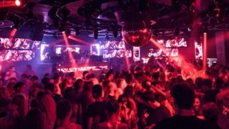 Sarhoş anne çocuğunu üzerinde uyuyarak öldürdü