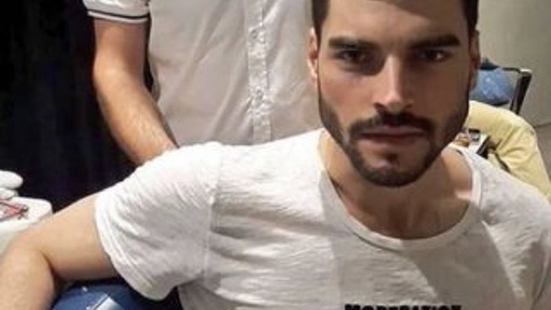 Akın Akınözü'nün askerlik hazırlığı