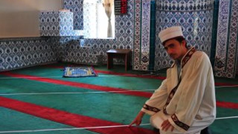 Manisa'da 67 yıl sonra kıblesi değiştirilen cami