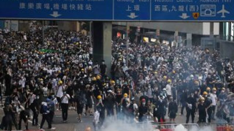 Çin-ABD geriliminde Hong Kong da karıştı