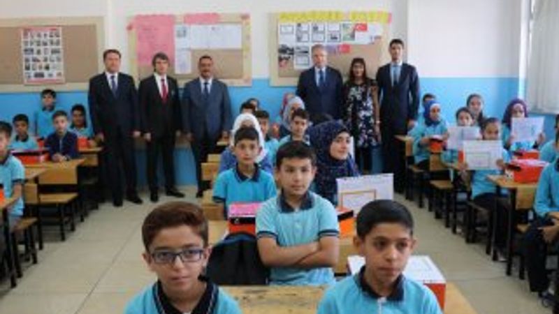 Gaziantep'te 60 bin Suriyeli çocuk karne aldı