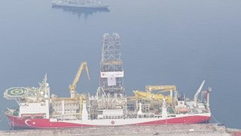 Yavuz'a, Fatih fırkateyni eşlik etti