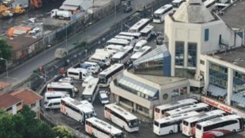 İstanbul Otogarı'nda seçim yoğunluğu