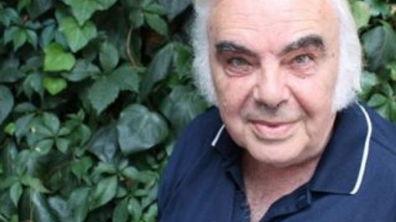 Enis Fosforoğlu hayatını kaybetti