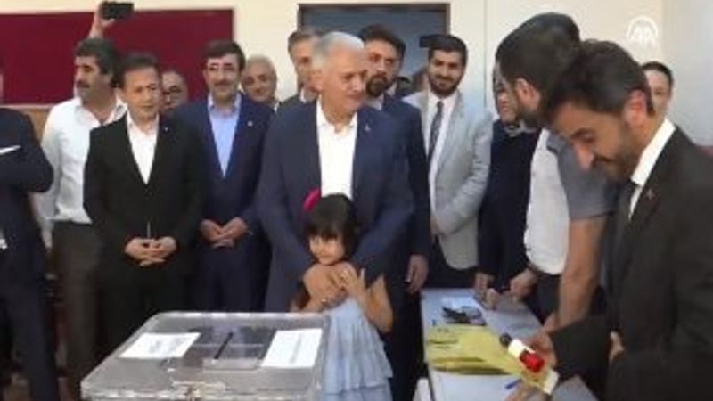 Binali Yıldırım oyunu kullandı