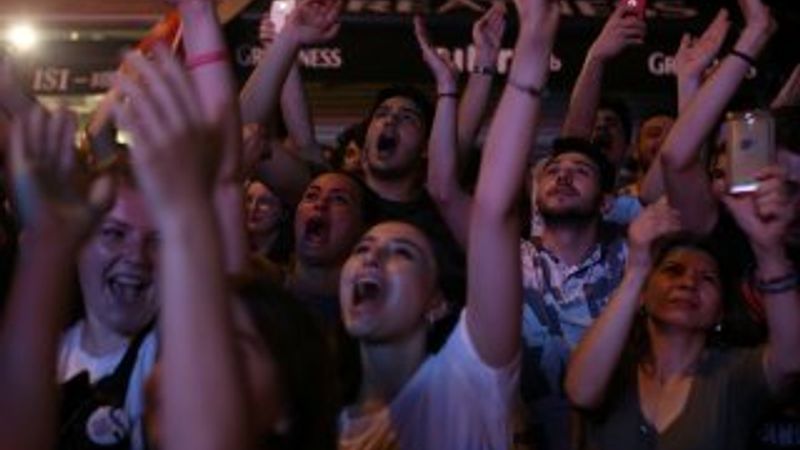 İstanbul'da Ekrem İmamoğlu kutlaması