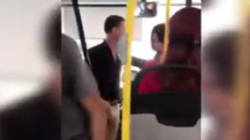 Hatay'da otobüs şoföründen seçim jesti