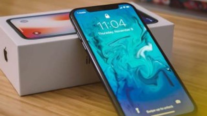 Apple, Samsung ile yaptığı OLED ekran anlaşmasına uymadı