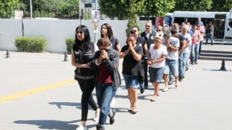 Eş barıştırma vaadiyle dolandırdılar