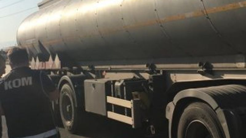 İzmir'de 33 ton kaçak akaryakıt ele geçirildi