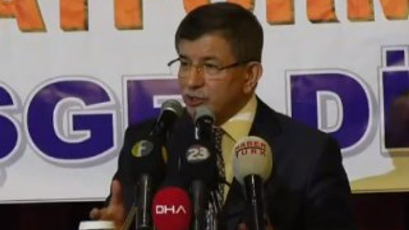 Ahmet Davutoğlu, AK Parti'yi yerden yere vurdu