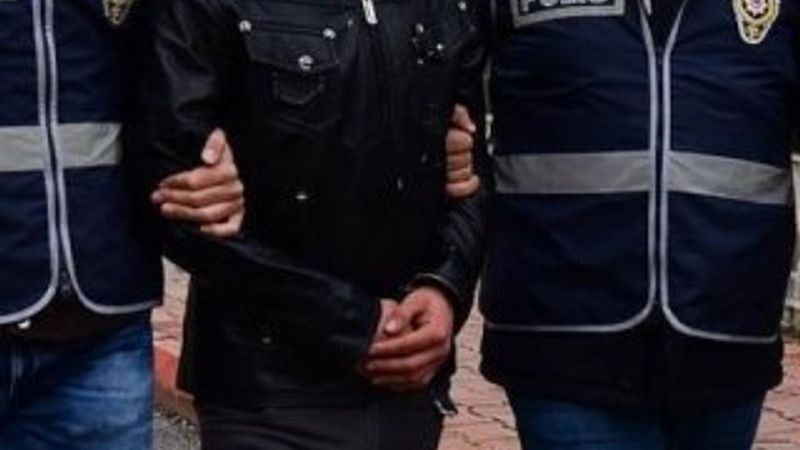 Adana'da okulun bilgisayarlarını çalan hırsızlar yakalandı