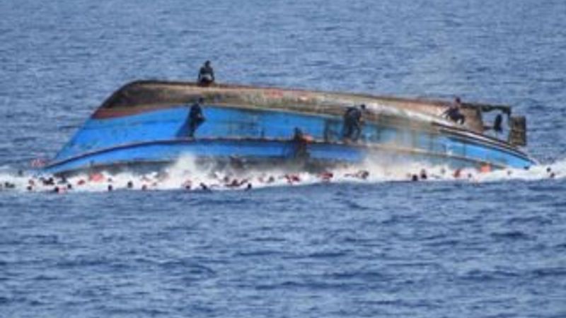 Tunus açıklarında göçmen teknesi battı