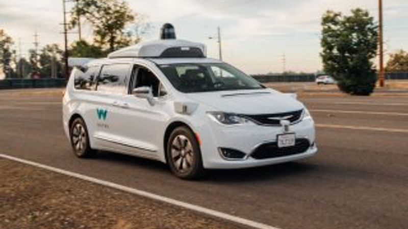 Sürücüsüz otomobil yollardaki yerini alacak