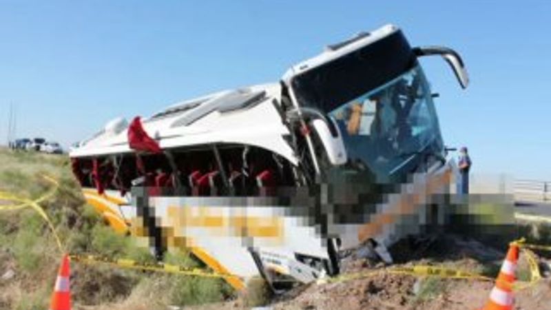 Aksaray'da otobüs kazasında yaralı sayısı 44 oldu