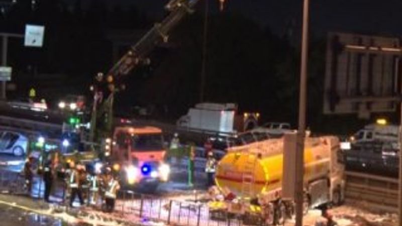 D-100'de yakıt tankeri 4 buçuk saatte kaldırıldı