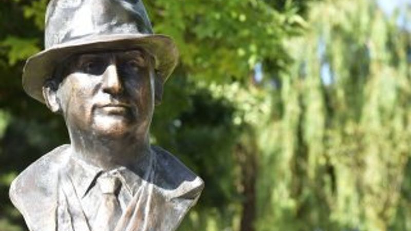 Kadıköy Belediyesi'nin yeni heykeli